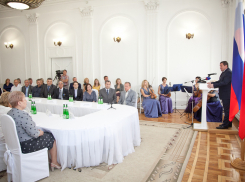 23 жителям Волгоградской области вручили ордена и медали