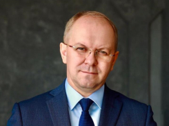 «Старика в отставку»: в Волгограде депутат облдумы нашёл в России жизнь хуже, чем в Казахстане