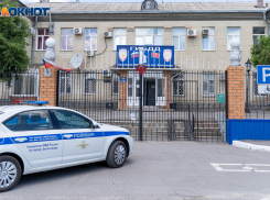 В Волгограде в больницу попала 8-летняя девочка: сбивший ее водитель скрылся 