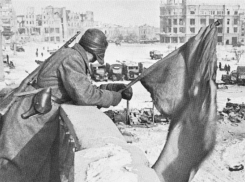 7 января 1943 года – разработана процедура передачи Паулюсу ультиматума о  капитуляции под Сталинградом