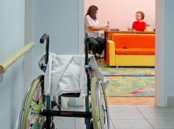 Департамент по образованию Волгограда отказывал в бесплатном питании детям-инвалидам