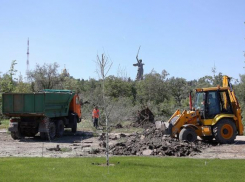 В Волгограде продолжили благоустройство Мемориального парка