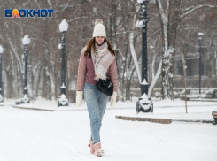 О повале деревьев, увеличении ДТП и обрыве проводов в течение ближайшей недели предупреждают волгоградцев