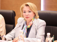 Депутата Ирину Соловьеву засыпали поздравлениями друзья и коллеги