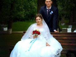 Молодожены разбились в ДТП под Волгоградом: жена погибла, муж-полицейский в реанимации