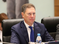 День рождения отмечает самый стильный депутат облдумы Станислав Коротков