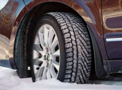 Волгоградцев начнут штрафовать за езду на летней резине зимой