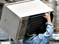 В Волгоградской области 14-летний школьник украл ради мамы плиту и холодильник соседей