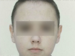 Пропавшего в Волжском 14-летнего подростка друзья бросили пьяным на улице 