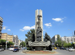 В Волгограде цены падают, а зарплаты растут