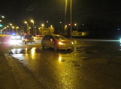 В Волгограде в столкновении двух иномарок пострадала 19-летняя автоледи