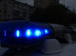 Иномарка сбила мужчину на ночной дороге в Волгограде
