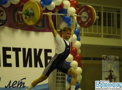 Штангист из Волгоградской области стал вице-чемпионом первенства России
