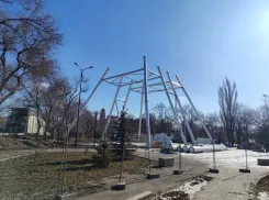 Гигантскую стройку за 120 миллионов в центре Волгограда возобновили после длительной заморозки