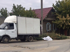 Установлена личность водителя, которого насмерть переехала «Газель» на юге Волгограда