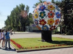 Администрация Волгограда наплевала на распоряжение губернатора снести «Дерево Гусевой» 