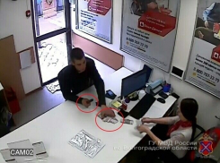 В Волгограде 23-летний парень грабил офисы микрозаймов с обрезом трубы 