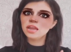 Алиана Устиненко показала на видео, как выучить турецкий за минуту