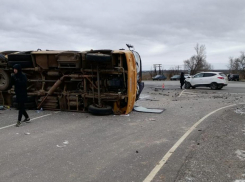 Миллион рублей выделят семье погибшего в крушении школьного автобуса 10-летнего волгоградца 