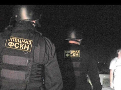 Под Волгоградом сотрудник наркоконтроля избил двоих мужчин