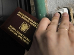 Судебный пристав воровала деньги должников в Волгоградской области