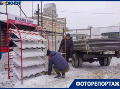 Остатки товара спасают после пожара на рынке Тулака в Волгограде