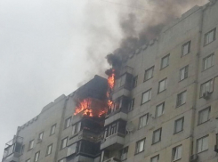 В Волжском при пожаре эвакуировали 20 человек