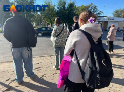 В гигантской пробке встали спешащие на работу жители Красноармейского района Волгограда 