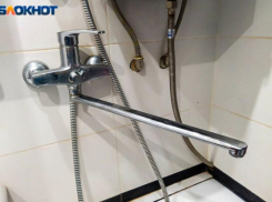 Роспотребнадзор проверил воду в Котово после массовых жалоб на запах хлорки 