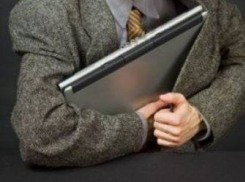 На юге Волгограда двое мужчин ограбили салон сотовой связи