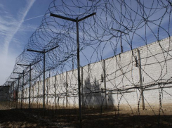 За 8 ножевых ударов возлюбленной на вокзале Волгограда ревнивец проведет в колонии 7 лет 