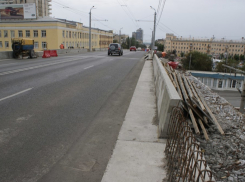 Комсомольский мост в Волгограде: запущено четырехполосное движение