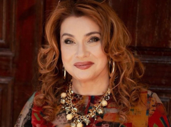 60-летнюю актрису Веру Сотникову госпитализировали в больницу с коронавирусом 