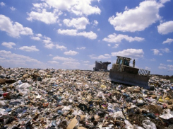 В Ленинске на полигон выкидывали тонны опасных отходов