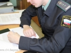 Волгоградца взяла на работу фирма, где он отбывал наказание