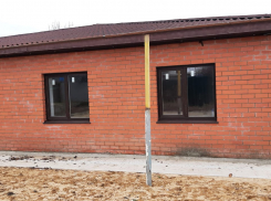 В Волгоградской области сиротам дали непригодные для жизни дома