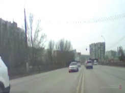 Опубликовано видео спасения полицейскими 2-летнего волгоградца