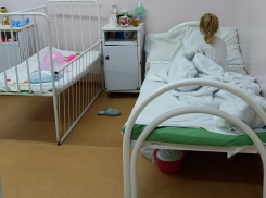 Об отказе бесплатно пускать в «инфекционку» к маленькой дочери рассказала волгоградка
