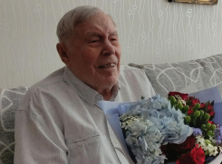 С ветераном ВОВ Виктором Тупиковым прощаются в Волгограде