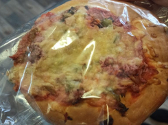 «У детей болят животы бесконечно и тошнит»: волгоградцы о школьном питании