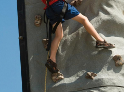 Прокуратура проверяет скалодром в Волгоградской области после ЧП с 10-летним ребенком