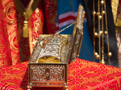 К мощам Георгия Победоносца приклонились более 50 тысяч волгоградцев