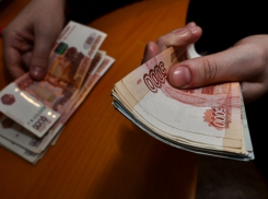Волгоградец шокировал приставов добровольным погашением 400-тысячного долга