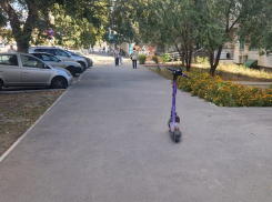 Электросамокатчик снес 7-летнего ребенка в Волгограде