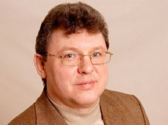 Суд на три месяца продлил арест подозреваемому в мошенничестве депутату Евгению Щуру