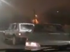 Скользкая дорога привела к столкновению пяти автомобилей в Волгограде