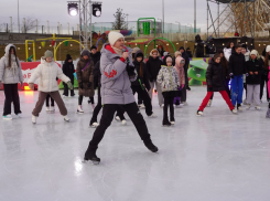 Олимпийский чемпион Максим Маринин дал мастер-класс в волгоградском ЦПКиО