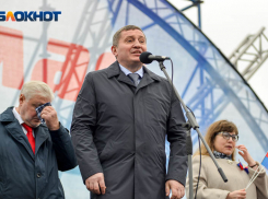 Рейтинг Андрея Бочарова рухнул на четыре пункта