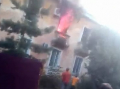 Унесший жизнь 45-летнего волгоградца пожар попал на видео