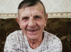 В Волгоградской области сутки не могут найти худощавого пенсионера в синем трико 